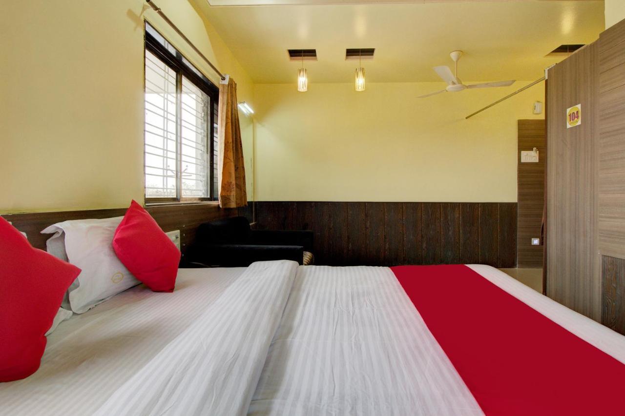 Hotel Oyo Slp013 Savan And Sapna Lodging Solapur Esterno foto